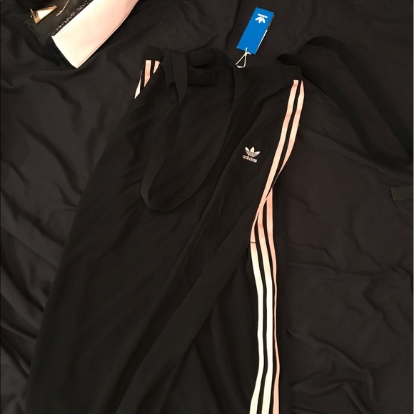 Adidas dress/skirt - Picture 2 of 3